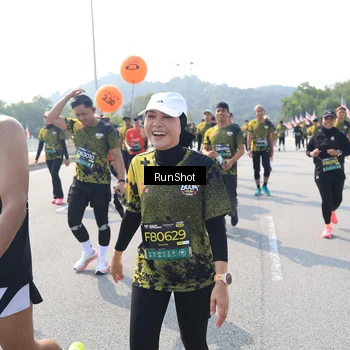 Runner Photo 6936352