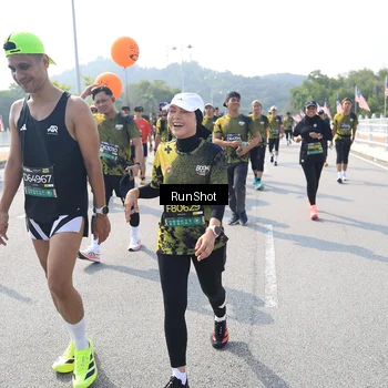 Runner Photo 6936353