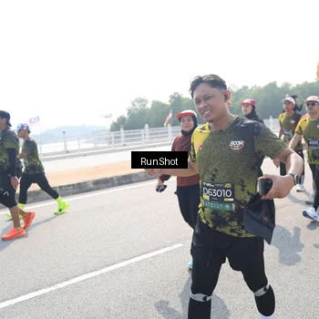 Runner Photo 6936366