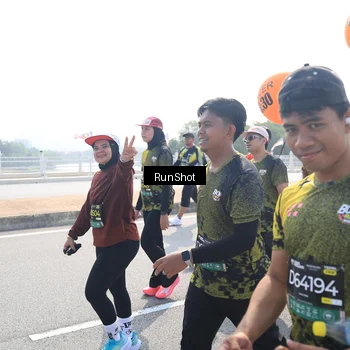 Runner Photo 6936380