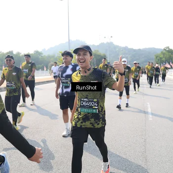 Runner Photo 6936407