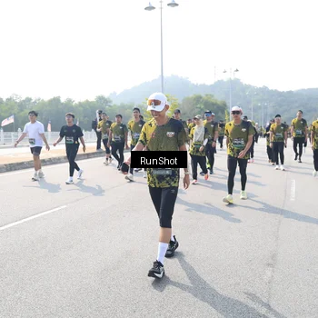 Runner Photo 6936415