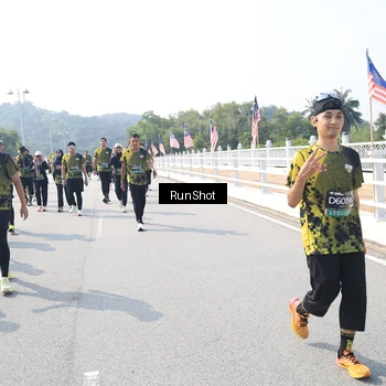 Runner Photo 6936428