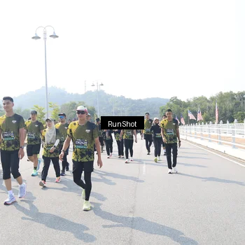 Runner Photo 6936432