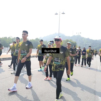 Runner Photo 6936438