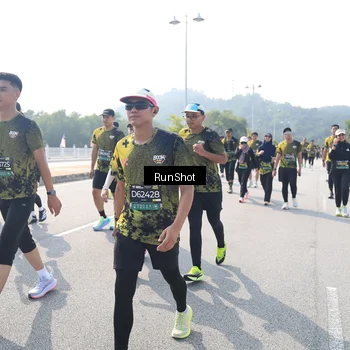 Runner Photo 6936442