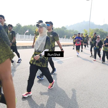 Runner Photo 6936452