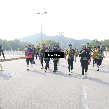 Runner Photo 6936455