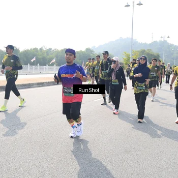 Runner Photo 6936474