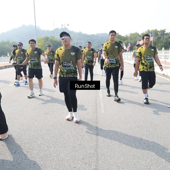 Runner Photo 6936476
