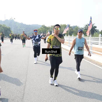 Runner Photo 6936507