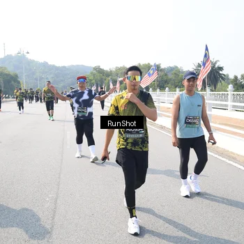 Runner Photo 6936524
