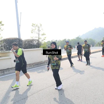 Runner Photo 6936536