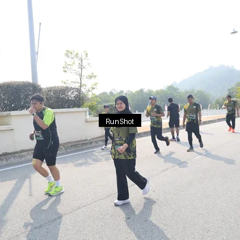 Runner Photo 6936539