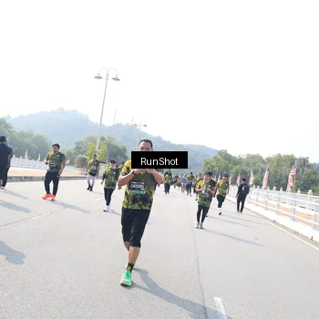 Runner Photo 6936554