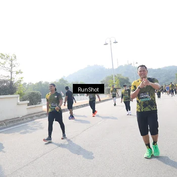 Runner Photo 6936556