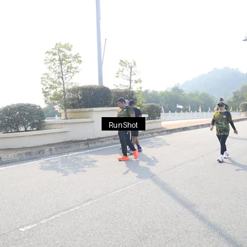 Runner Photo 6936562