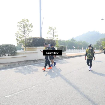Runner Photo 6936565