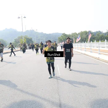 Runner Photo 6936575