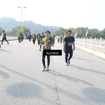 Runner Photo 6936578