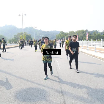 Runner Photo 6936581