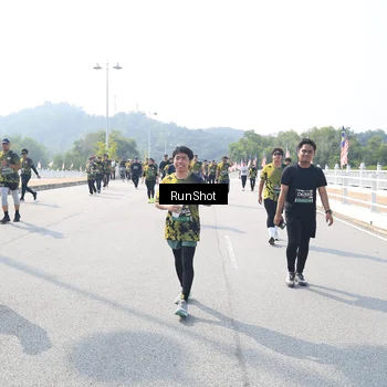 Runner Photo 6936582