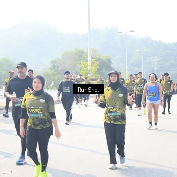 Runner Photo 6936598