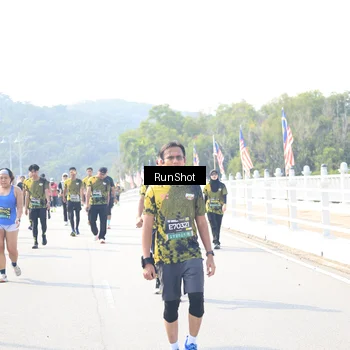 Runner Photo 6936601