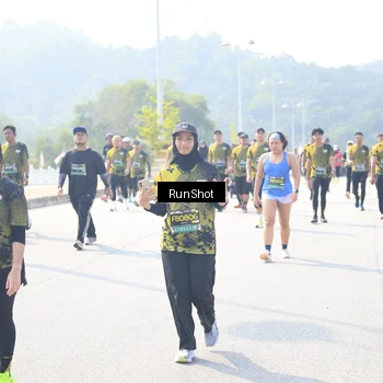 Runner Photo 6936606