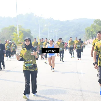 Runner Photo 6936612
