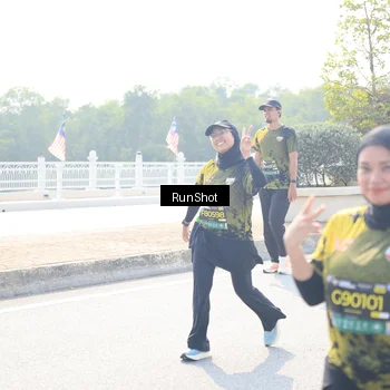 Runner Photo 6936623