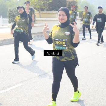 Runner Photo 6936626