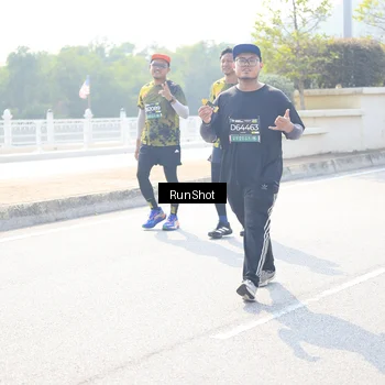 Runner Photo 6936667