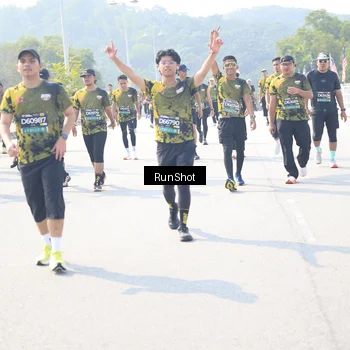 Runner Photo 6936677