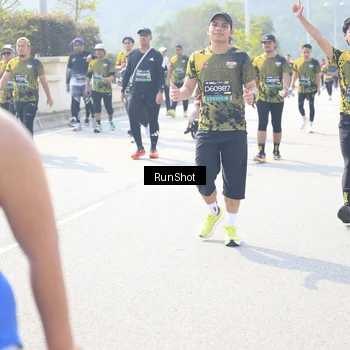 Runner Photo 6936680