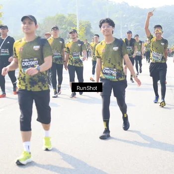 Runner Photo 6936683