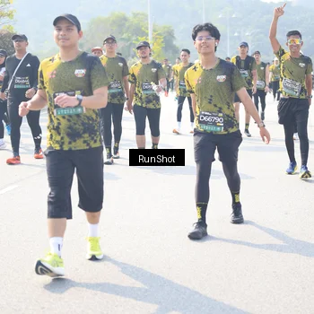 Runner Photo 6936684