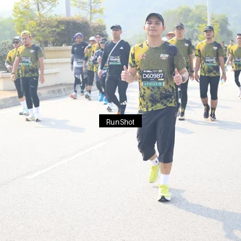 Runner Photo 6936685