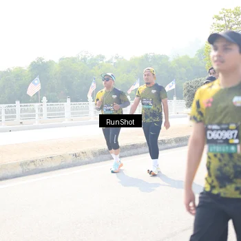 Runner Photo 6936696