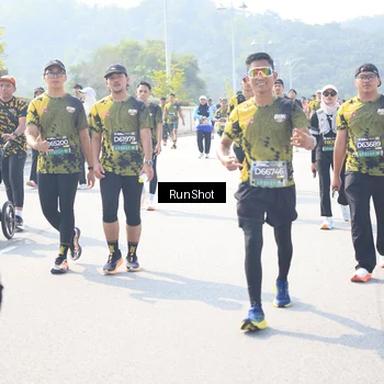 Runner Photo 6936703