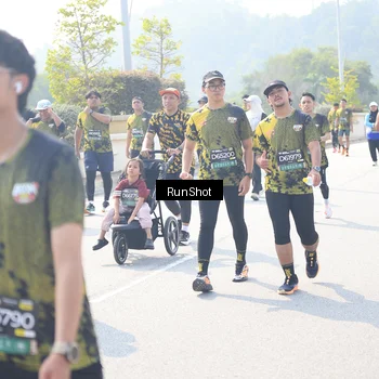 Runner Photo 6936704