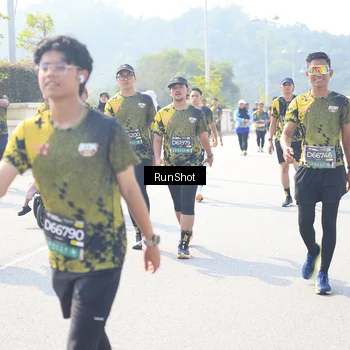 Runner Photo 6936715