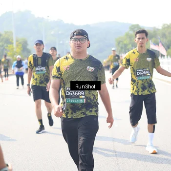 Runner Photo 6936719