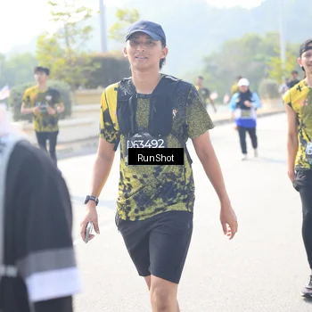 Runner Photo 6936741