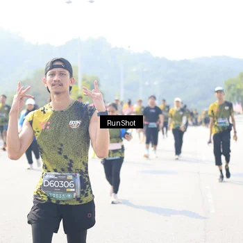 Runner Photo 6936751