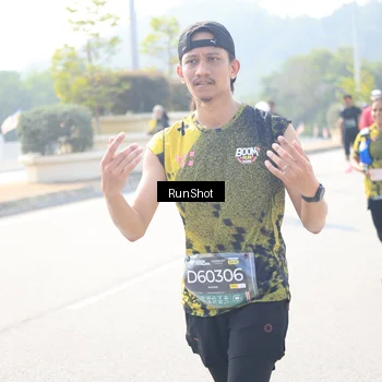 Runner Photo 6936756