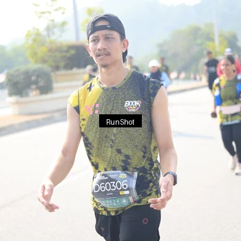 Runner Photo 6936760