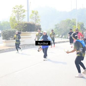 Runner Photo 6936764