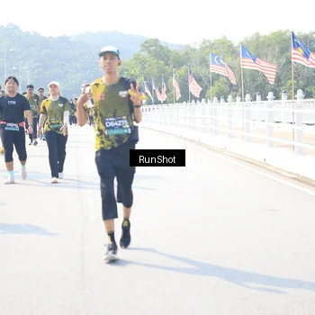 Runner Photo 6936765