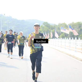 Runner Photo 6936770